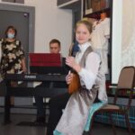 Преподаватели и учащиеся музыкальной школы приняли участие в мероприятии, посвященном открытии Года культурного наследия народов России в городской библиотеке.